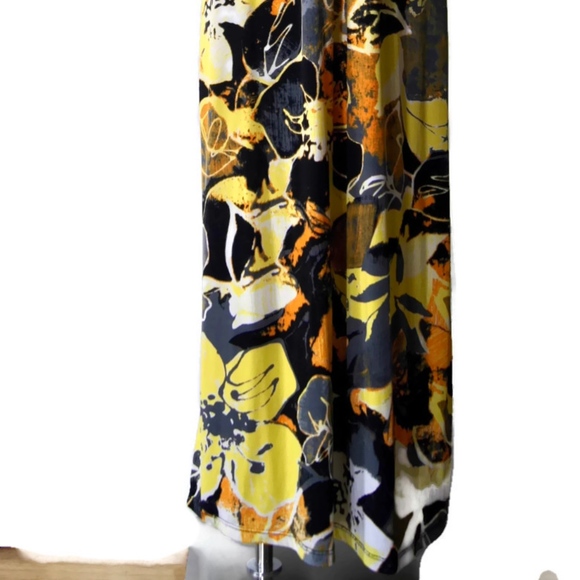 Fave' Multi-Color Maxi Dress Mid Ruffle RacerBack - Picture 3 of 8